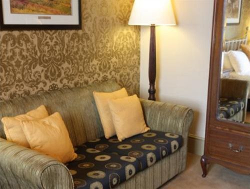 The Crown At Marnhull Hotel Sturminster Newton Bagian luar foto